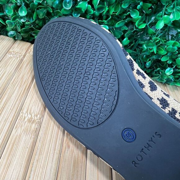 Rothys Cheatah Print Round Toe Flats Women's Sz 8.5 US Office Teacher Work - Picture 8 of 8